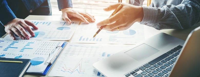 business-people-meeting-planning-strategy-analysis-concept-laptop-picture-id817742672