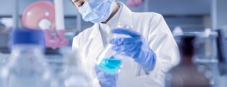 female-scientist-looking-at-the-scientific-sample-in-the-laboratory-picture-id1197489511